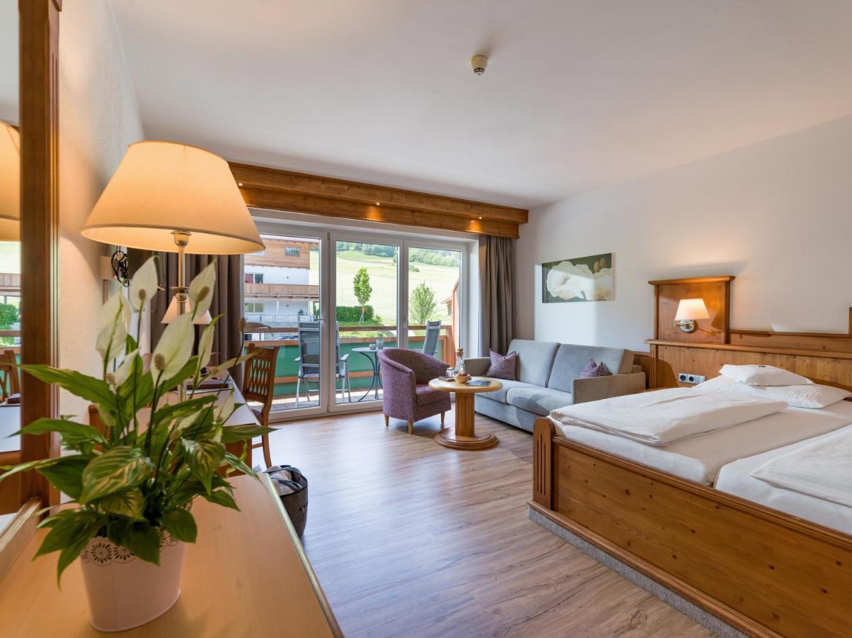 Hotel & Alpin Lodge Der Wastlhof ニーデラウ エクステリア 写真
