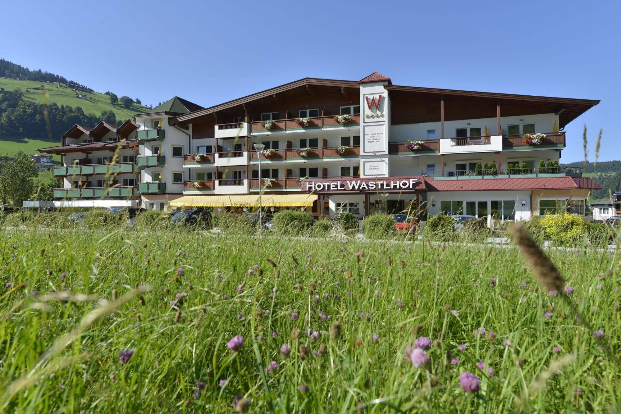 Hotel & Alpin Lodge Der Wastlhof ニーデラウ エクステリア 写真