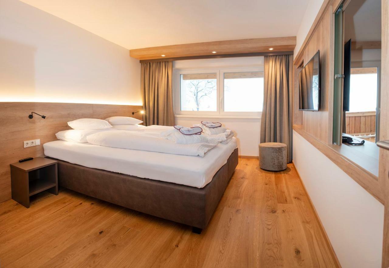 Hotel & Alpin Lodge Der Wastlhof ニーデラウ エクステリア 写真