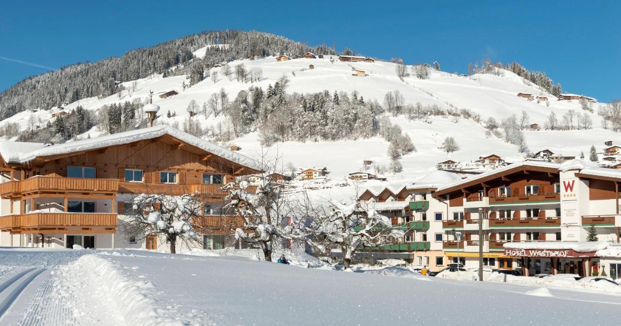 Hotel & Alpin Lodge Der Wastlhof ニーデラウ エクステリア 写真